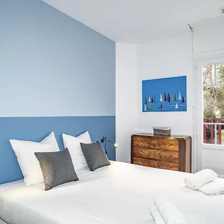 Будинок відпочинку Arcachonnaise Art Deco Avec Acces Prive A La Plage